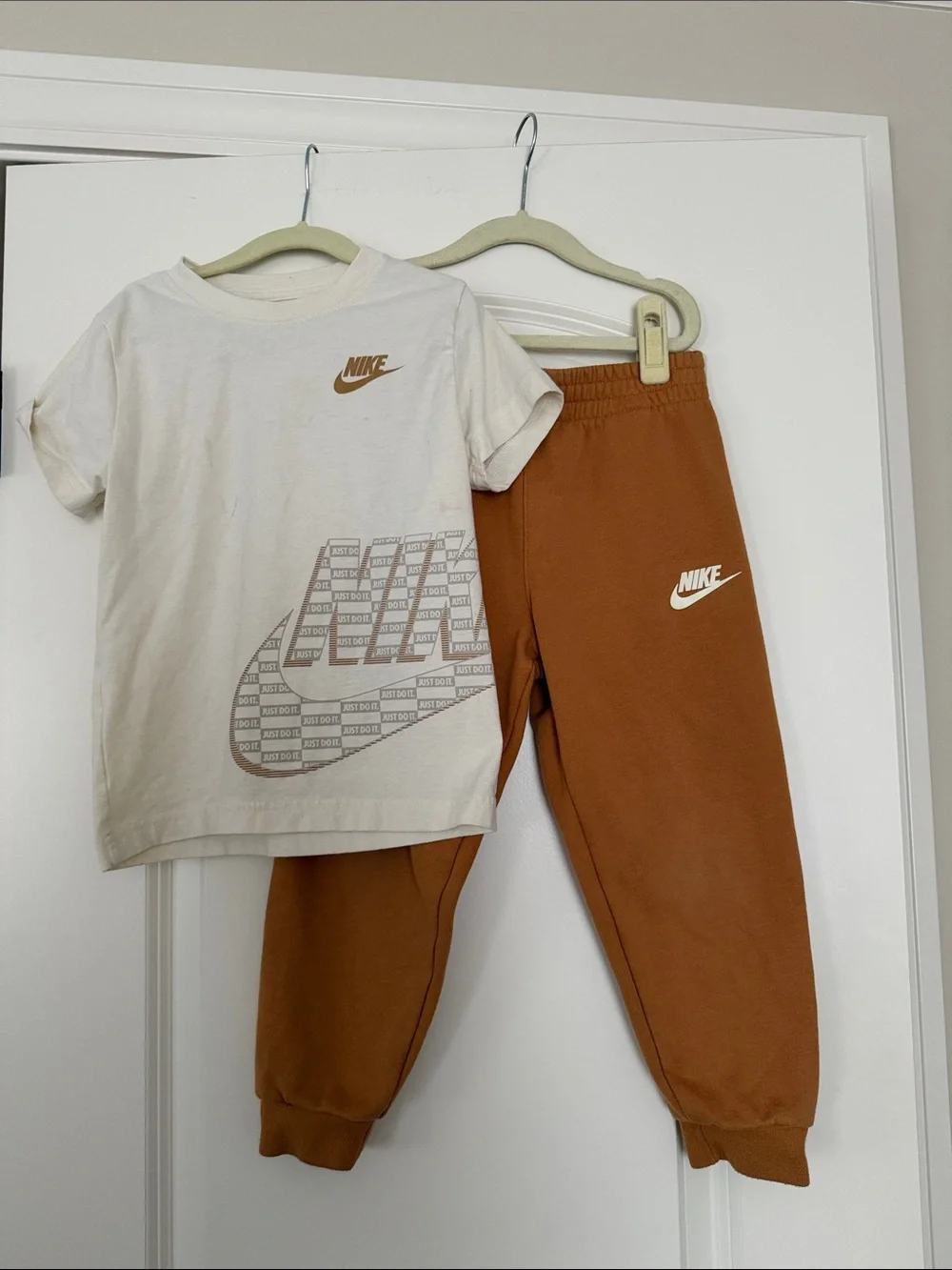 Nike | (6) White Tee and Brown Joggers Kids Set